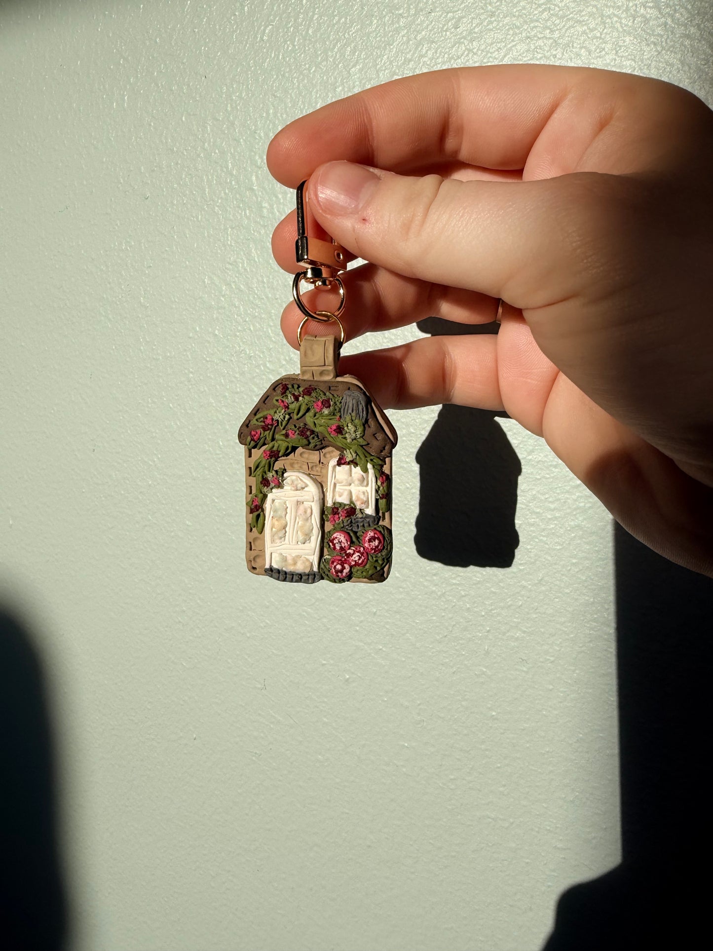 The cozy cottage keychain