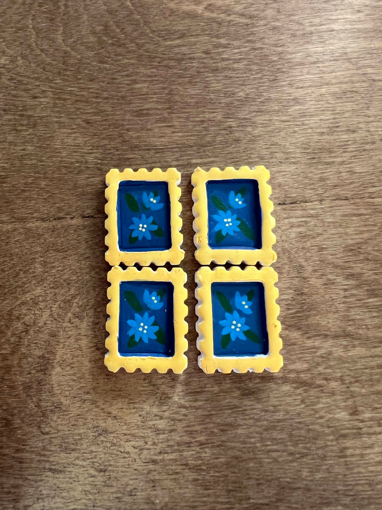 Snail Mail | Polymer clay stud