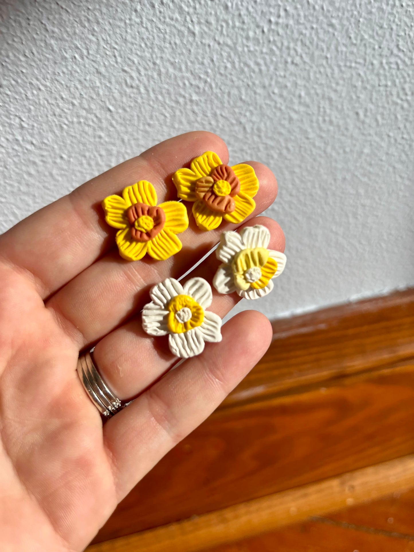 Daffodils In Bloom | Polymer clay stud