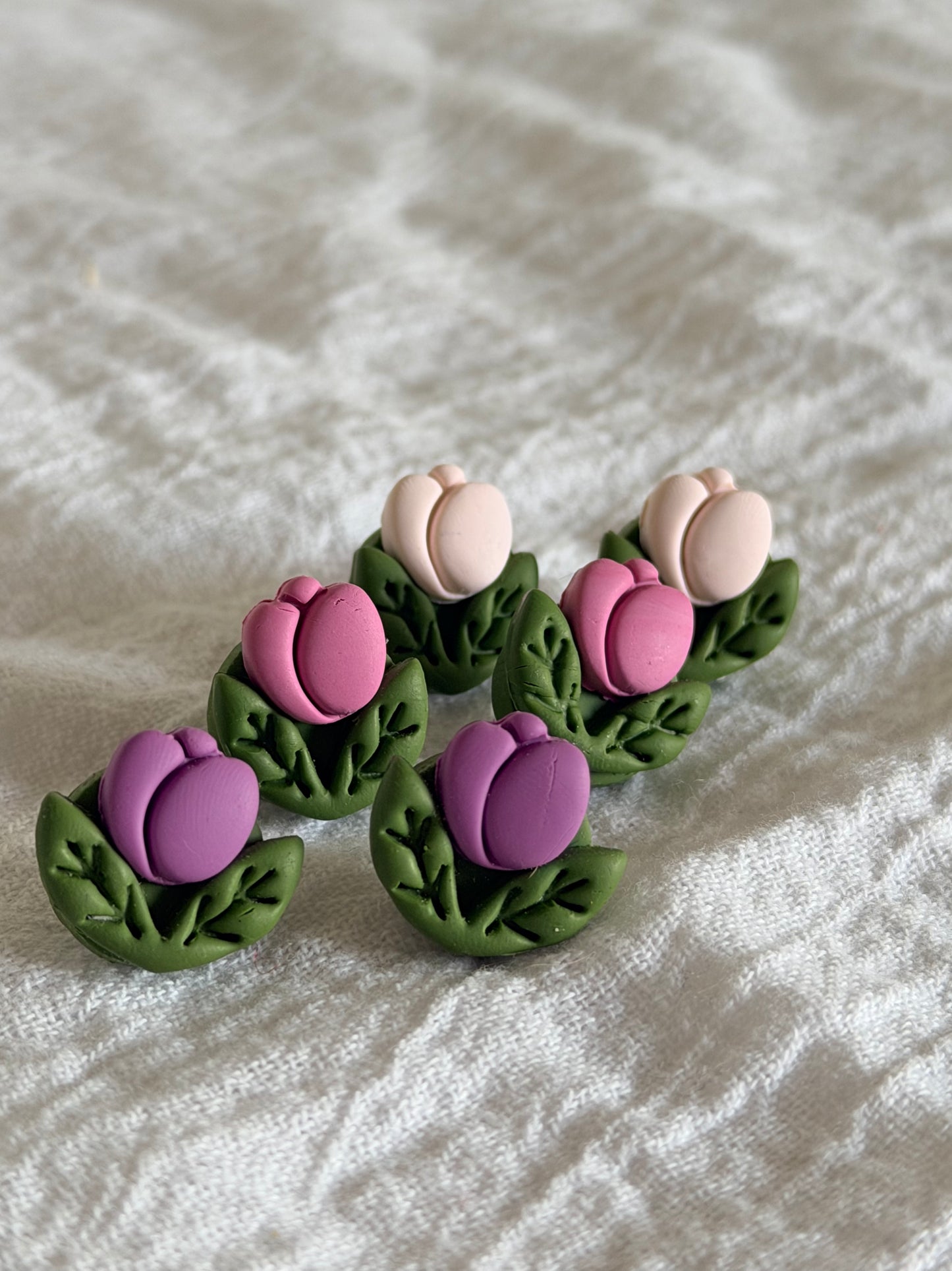 Tulip studs